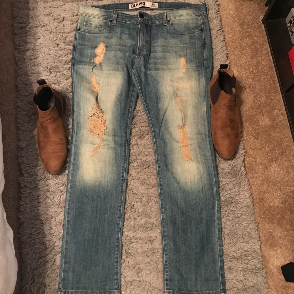 Men’s stylish distressed jeans